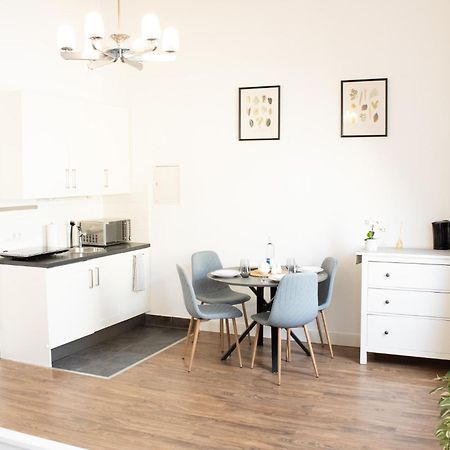 Apartment Wiesbaden Mitte, Zentral Am Park, Congresscenter 5 Min, Bahnhof 10Min Eksteriør bilde